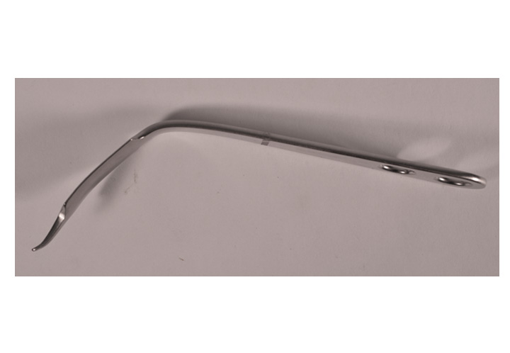 Synthes Hohmann-Style Retractor with Wide Tip