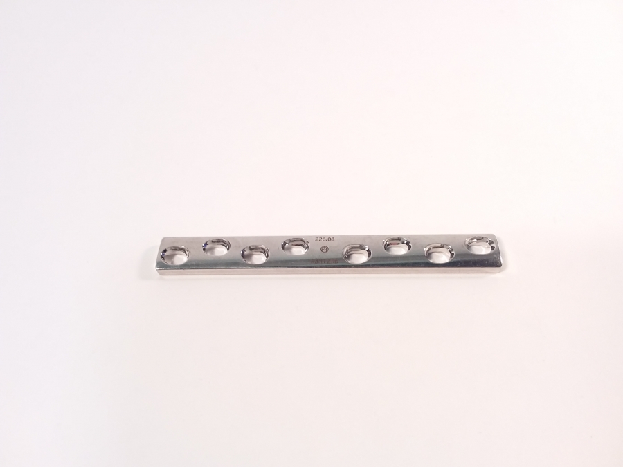 Synthes 4.5 mm Broad LC-DCP Plates, 8 Holes, Length 135 mm