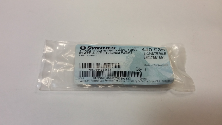 Synthes 4.5mm Titanium Proximal Tibia Plate, 4 Hole, 82mm, Right