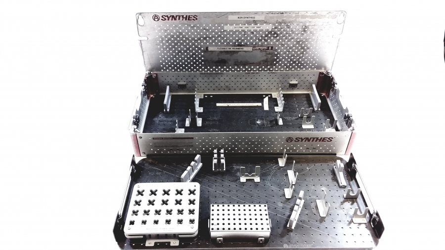 Synthes Flexible Reamers for IM Nails Instrument Set Graphic Case