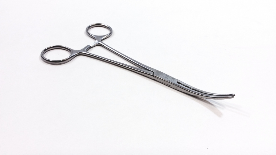 Aesculap Crile Forceps, Curved, 6 1/4&quot;