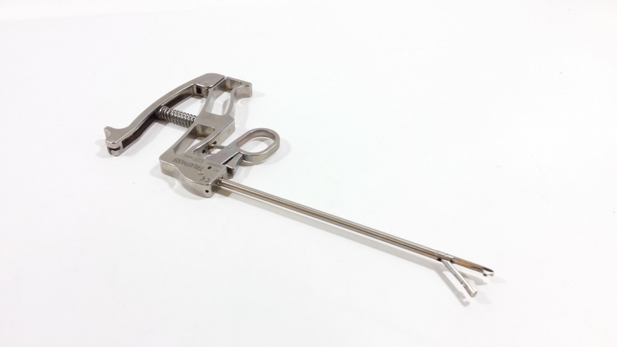 Smith &amp; Nephew TruePass Suture Passer, Self‑Capture