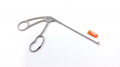Smith &amp; Nephew Basket Punches - Duckbill Straight