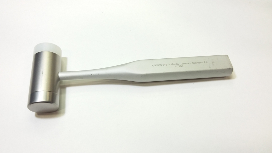 V. Mueller Mallet, Head Dia. 1&quot; (2.5cm) 8oz. (227g) Overall Length 7 1/4&quot;