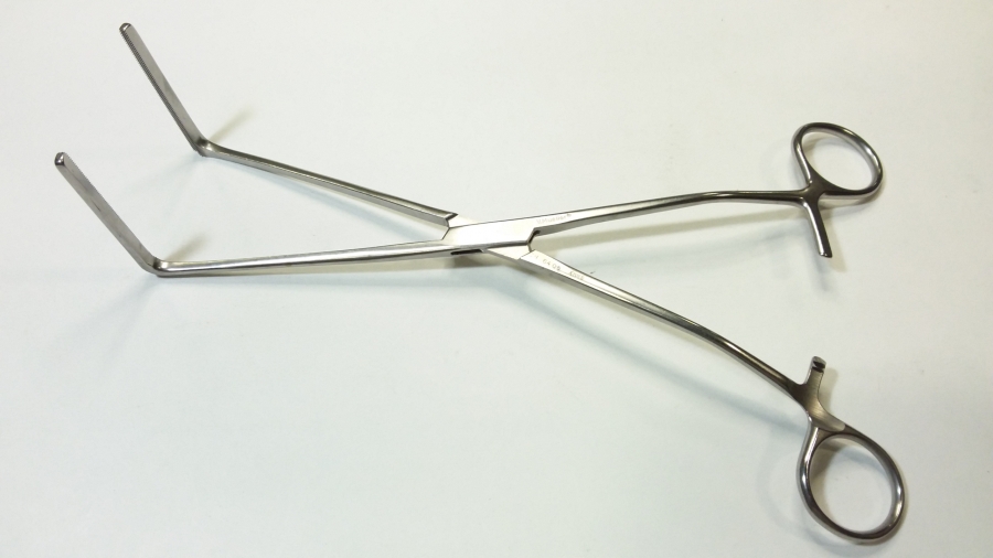 V. Mueller Cooley Bronchus Clamps, Angled Shanks, Cooley Jaws Angled 90°