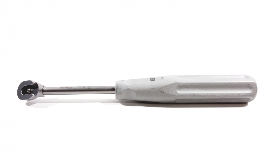 V Mueller Shadow-Line Locking Retractor Handle