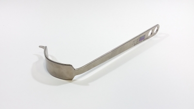 Innomed Curved Hohman Retractor-Wide