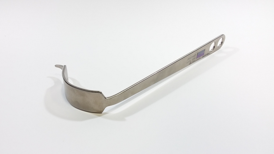 Innomed Curved Hohman Retractor-Wide