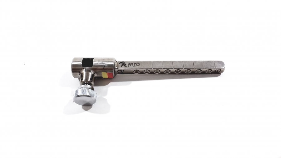 Rultract Extender Bar with Cross Square