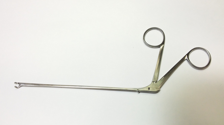 V. Mueller Rhoton Cup Forcep, Angled Right, 5 3/8&quot; (137mm) Working Length