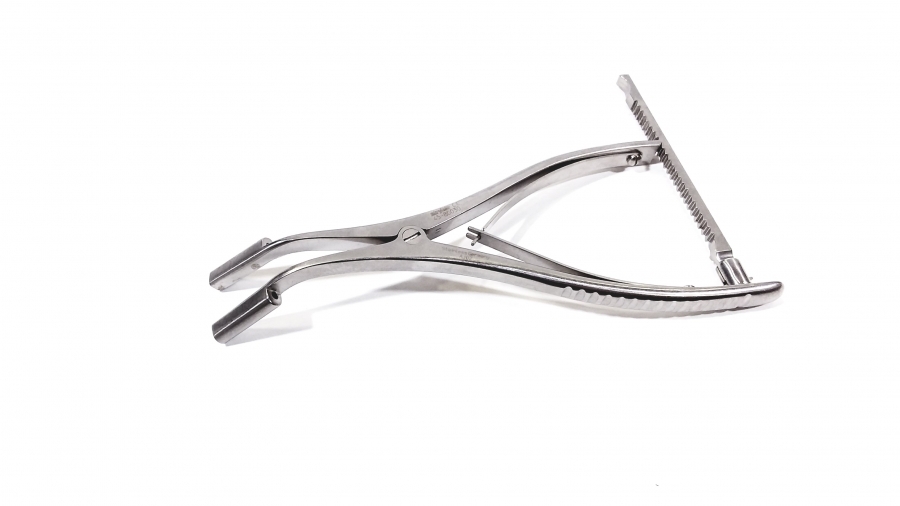 Stryker Joint Distraction Forceps Closed-Arms 6&quot;