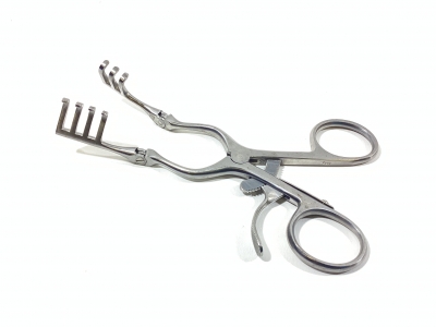 V. Mueller Weitlaner Retractor (Self‑Retaining)