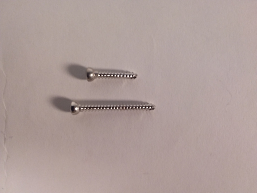 DePuy 4.5 mm Cortical Screws, Full Threaded