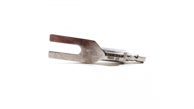 Stryker Forked Removal Tool
