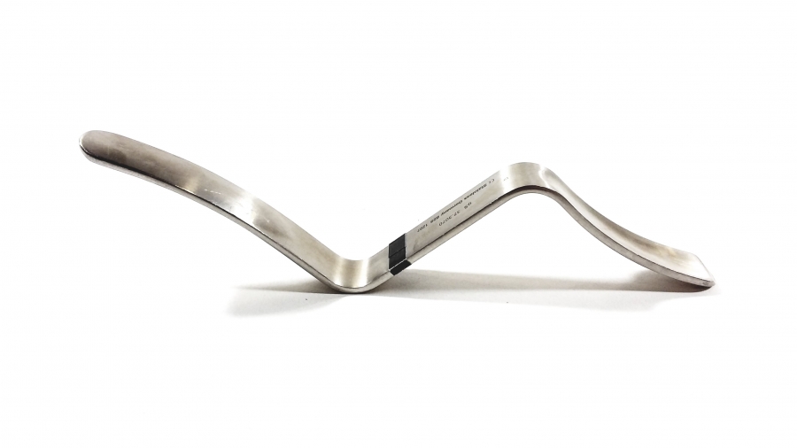 gSource Z Retractor