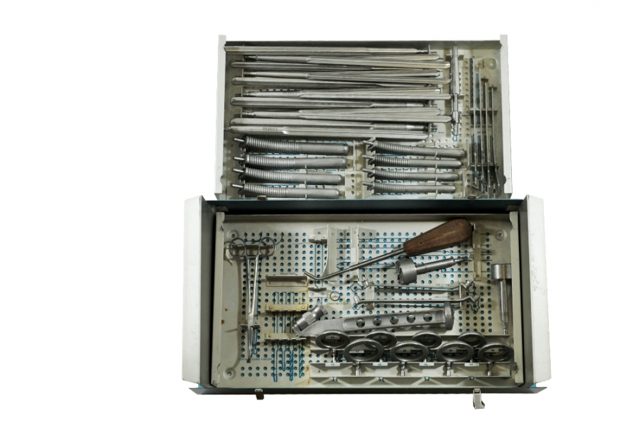 Zimmer The Total System Porous Instruments