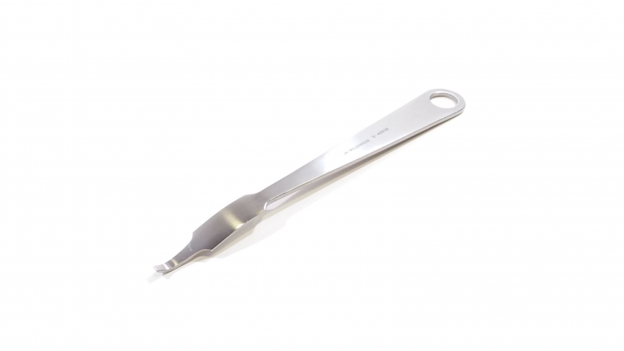 Millennium Surgical Right Angled Hohmann Retractor, 18 mm Blade Width