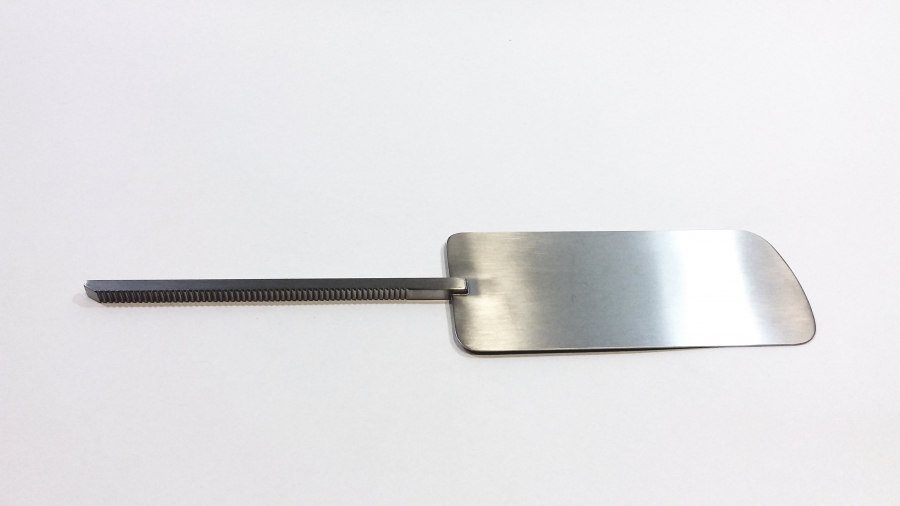 V. Mueller Malleable Retractor Blade